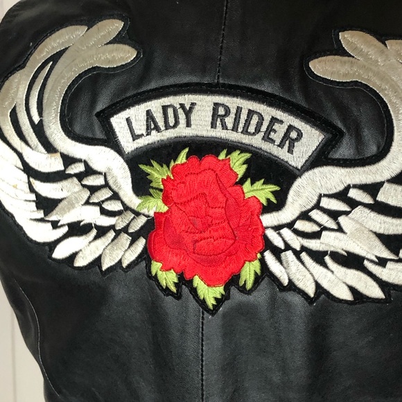 Wilson’s Leather Vest with Suede Flowers Sz S - Picture 5 of 7